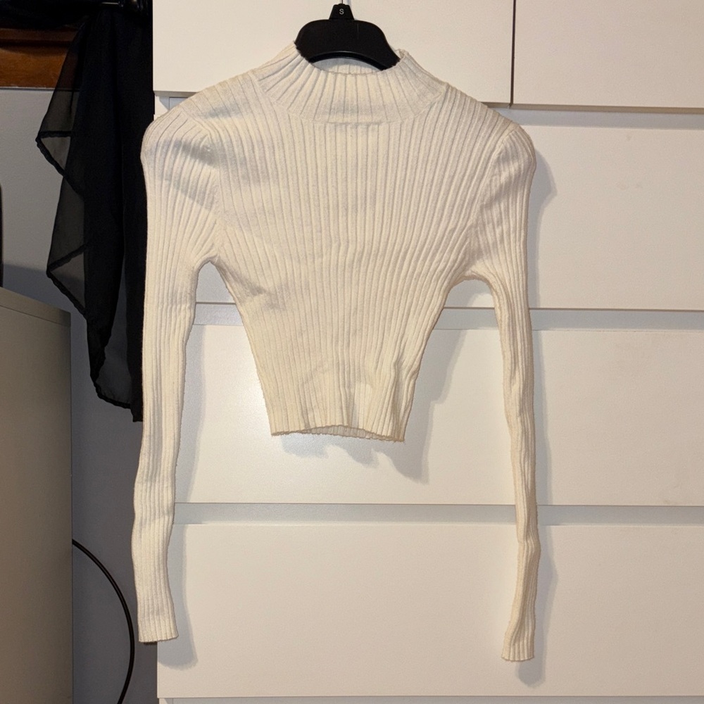 Kendall & Kylie Cream Ribbed Turtleneck Sweater